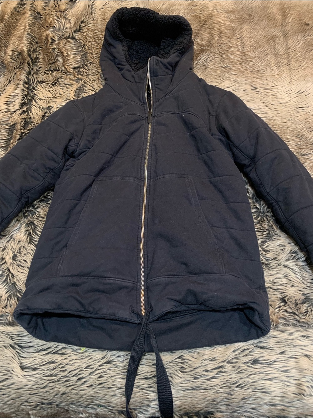 Lululemon
Warmth Restore Sherpa Full Zip Size XXS